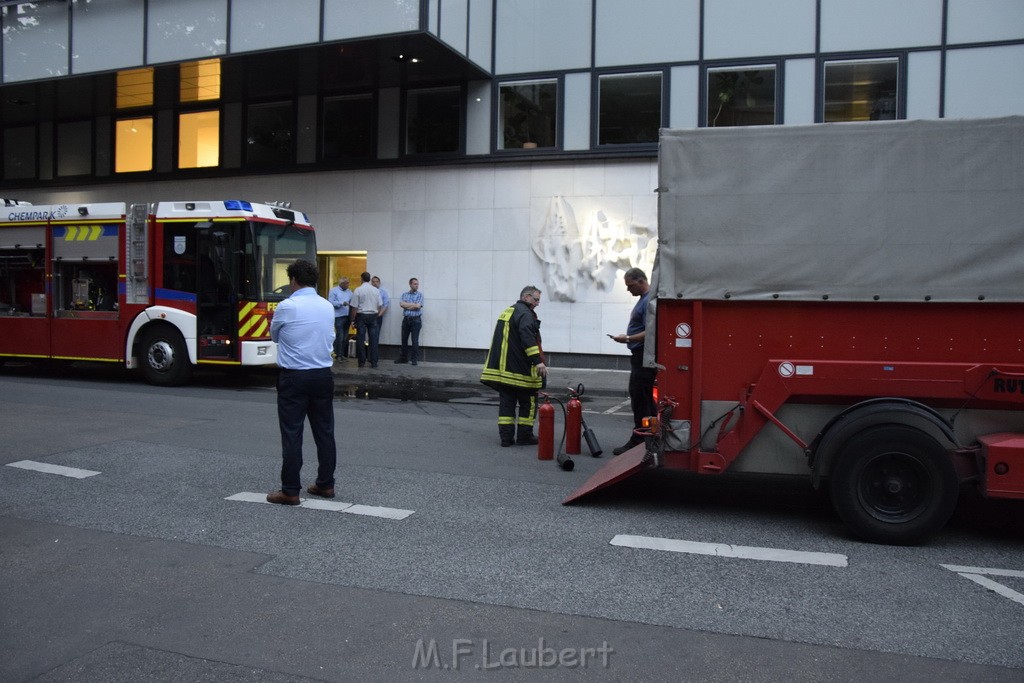 Feuer 2 WDR Koeln Altstadt Nord An der Rechtschule P143.JPG - Miklos Laubert